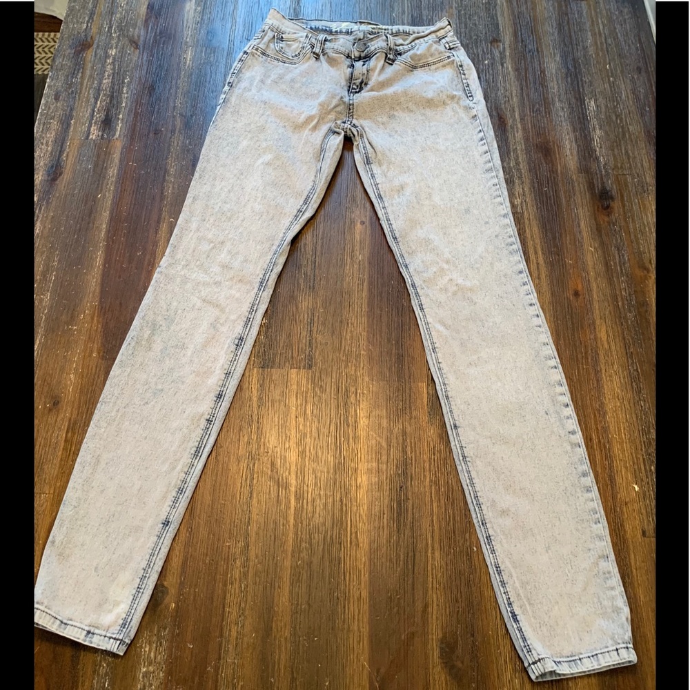 Juicy Couture grey acid wash jeggings